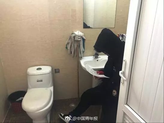 快递员:100元一次去他家