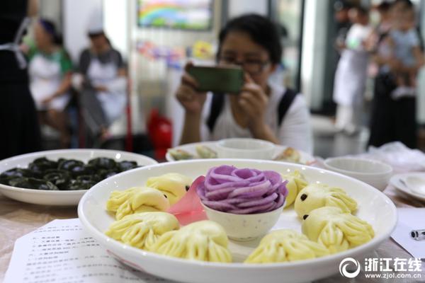 400的上门真的假的 - 半斤八两,400两小时上门骗局